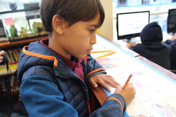 Student voting for the Book Mark Contest