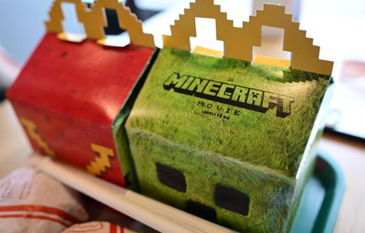 Review: McDonalds Minecraft Happy Meal