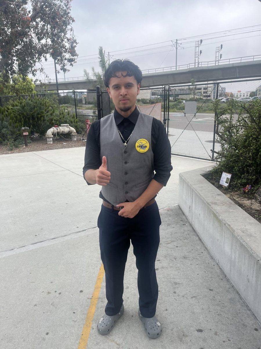 Senior Spotlight: Adrian De Leon