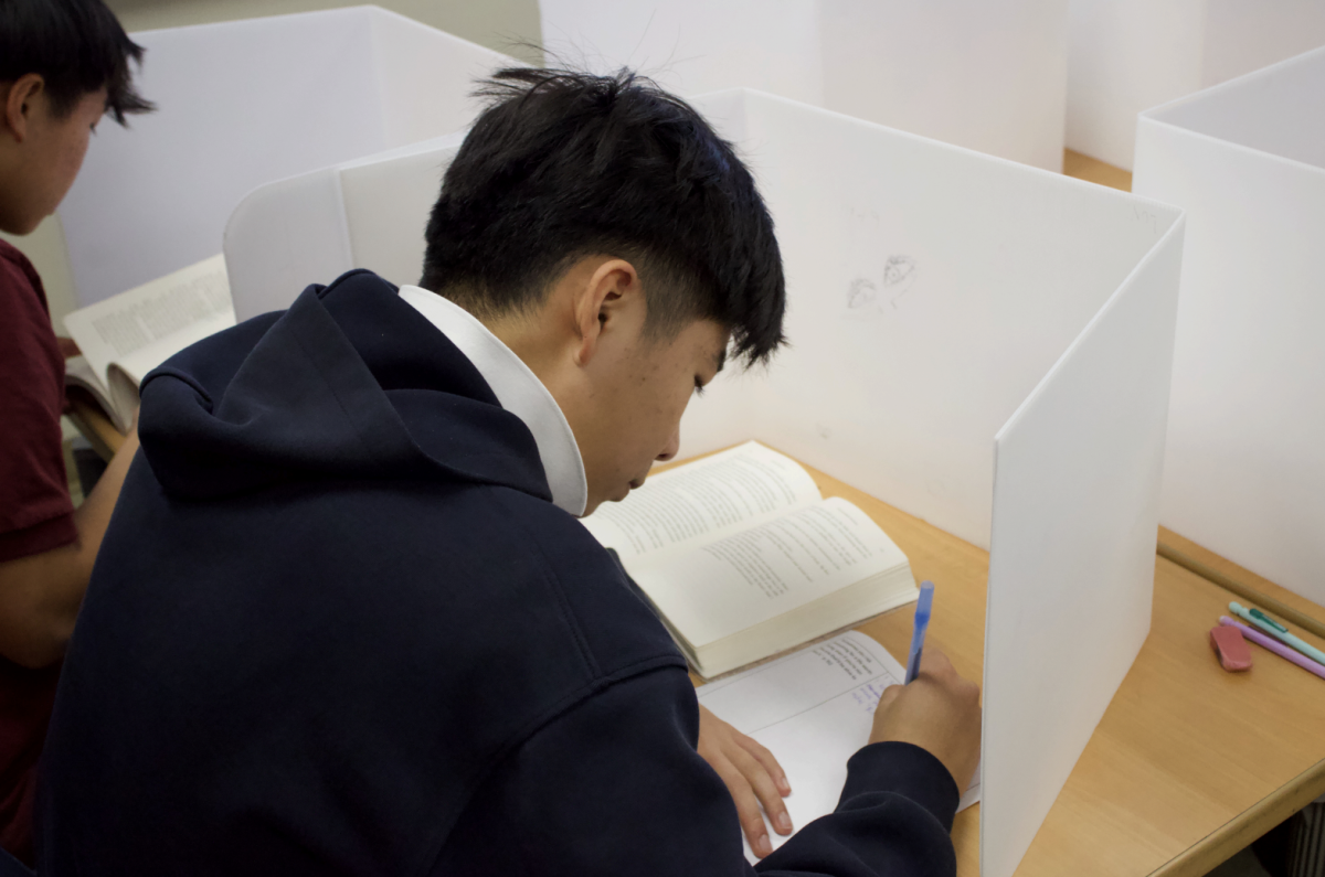 Student talking an English Final. 